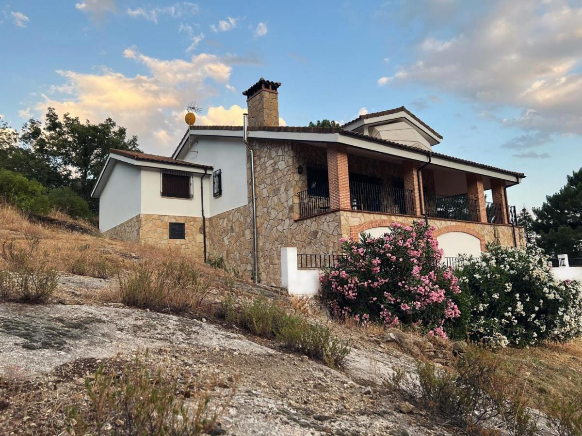 Villa Casa Paco de Gredos Arenas de San Pedro Exterior foto